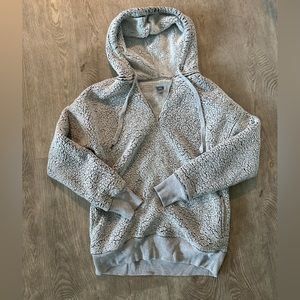 Grey fleece/Sherpa Aerie half-zip